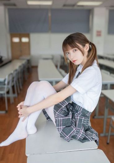 欧美搞怪小孩图片高清_1080在线视频观看